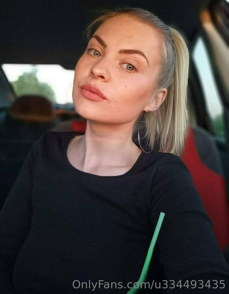 dragonb0rn pornographic actress pic