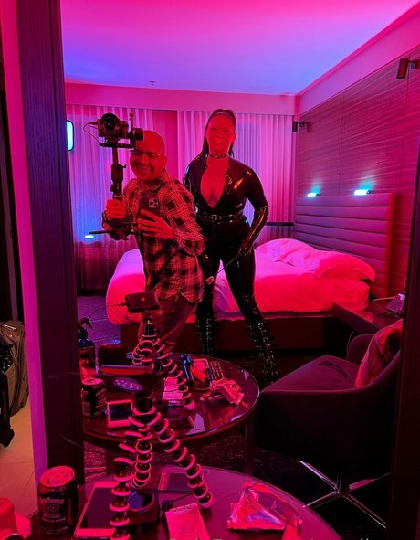 parallaxxx pornographic star gallery