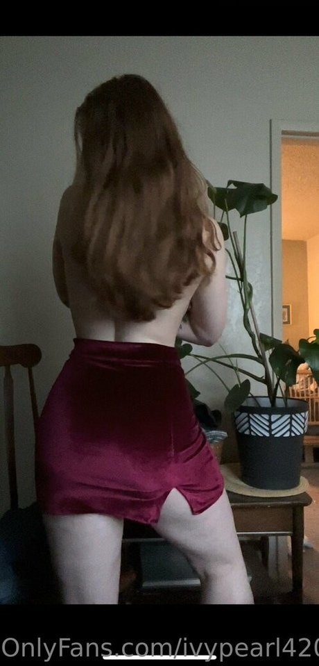 ivypearl42069 pornstar erotic pic