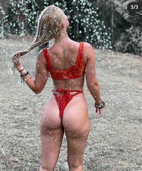 lindseyblakr pretty pornstar photo