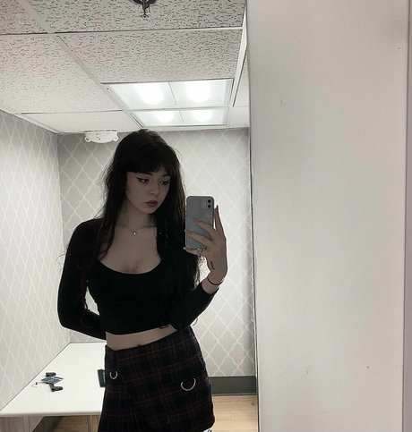 ezsy pornstar beautiful pictures