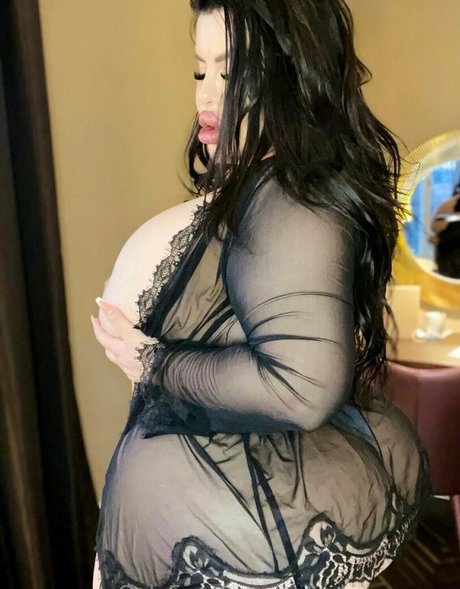 Natasha Crown pornstar naked images