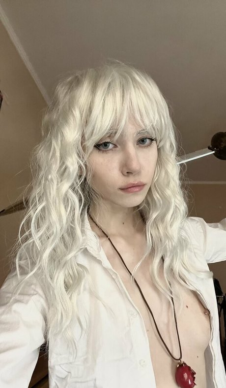 YourSmallDoll model perfect pictures