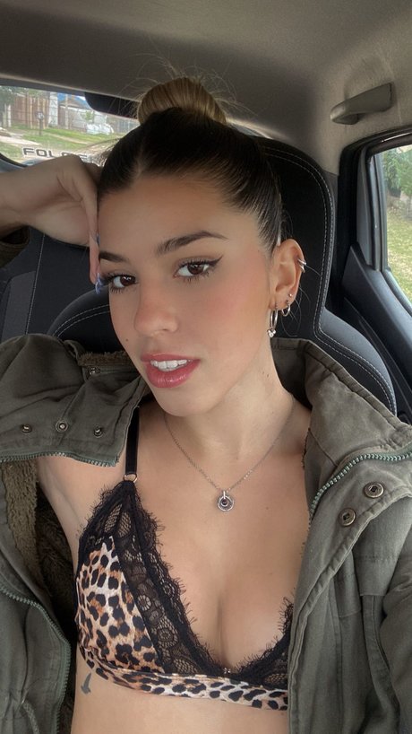 Valentina Legaria star best images