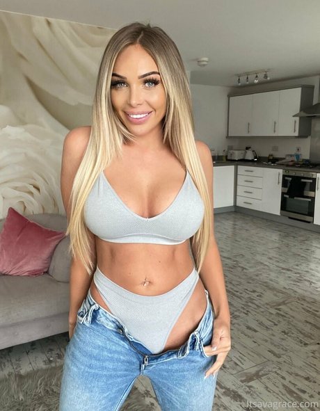 itsavagrace beautiful pornstar photos