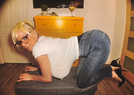 popular onlyfans sexy nude pic