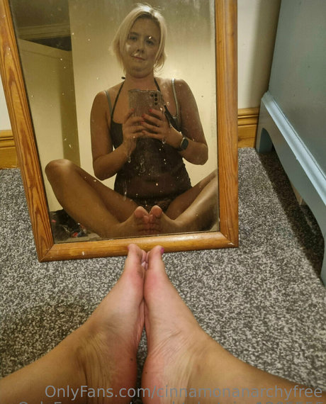 blonde small tits onlyfans porno gallery