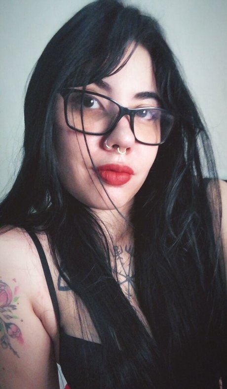 Yasmin Fontenele model hot pictures