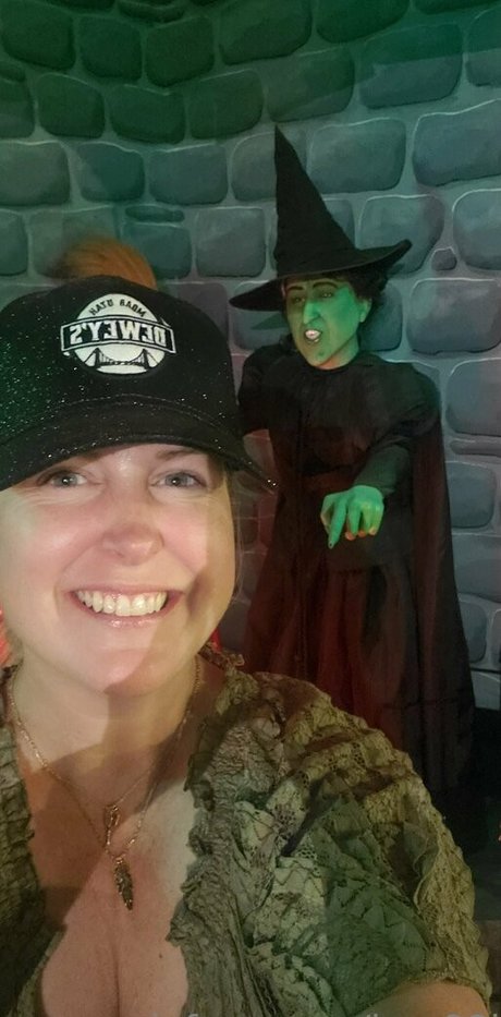 bee88i best model image