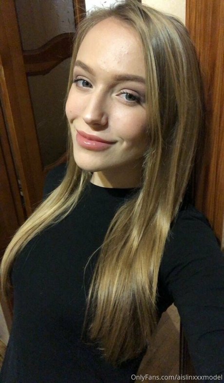 aislinxxxmodel hot pornstar img