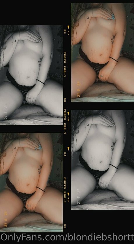 busty redhead teen onlyfans art porn gallery