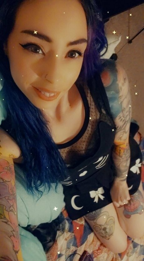 jadestoner free pretty model image