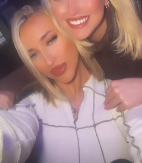 Lauren Day sexy pornstar galleries