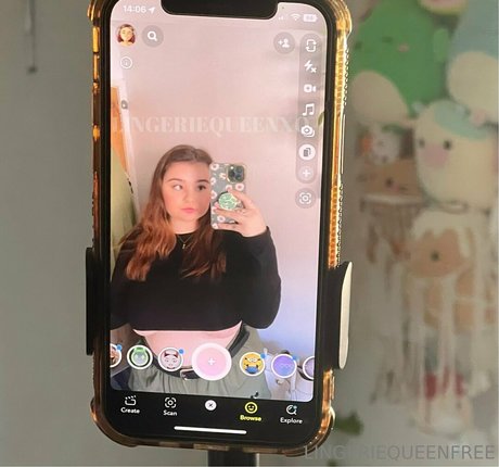 lingeriequeenfree hot pornstar image