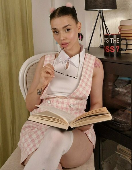 sophie charm star beautiful photos