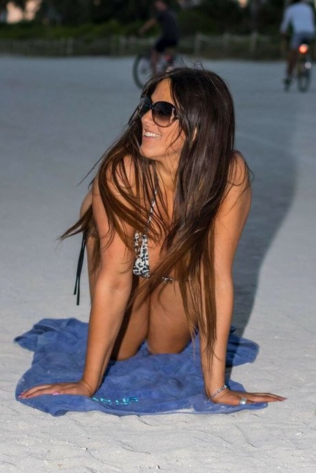 famous nude onlyfans porno photos