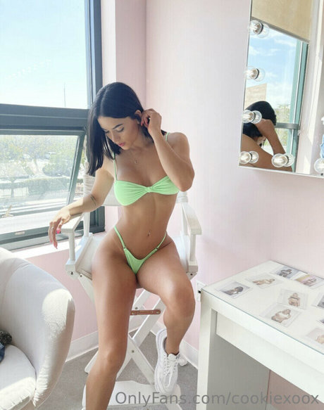 Bri Cookie nudes pornstar pics