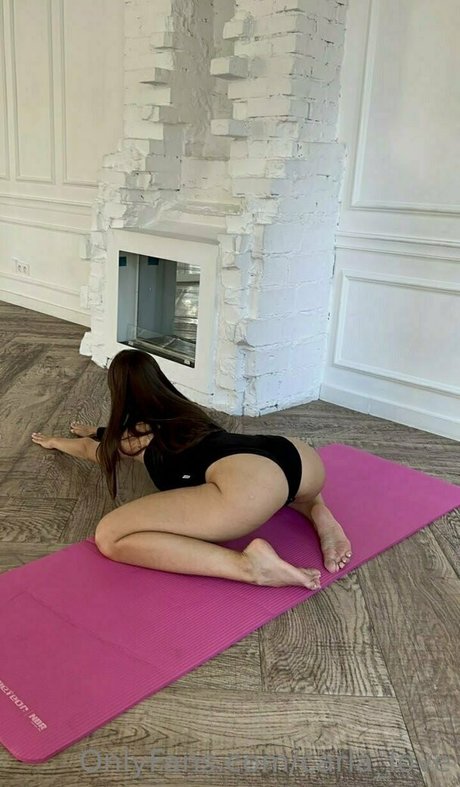 blonde shemale onlyfans sexy pics