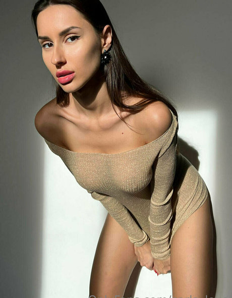 carla love model best images