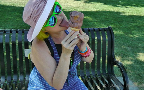 jazzybuns pornstar erotic photos