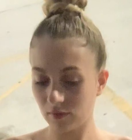 playhouse pretty actress images