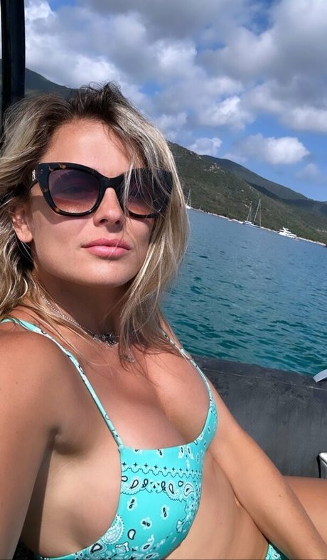 Laure Boulleau model naked photos