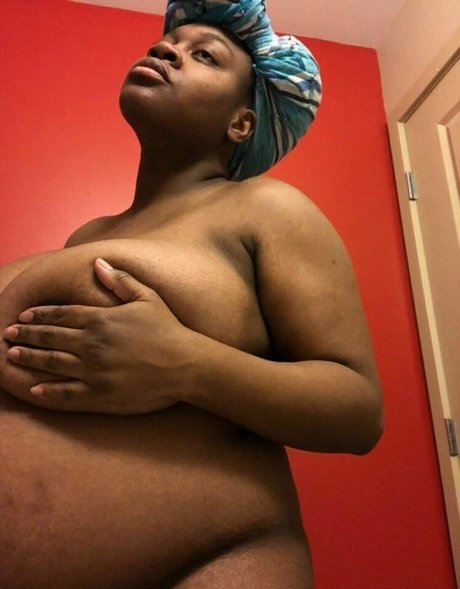 freakythickums hot model photos