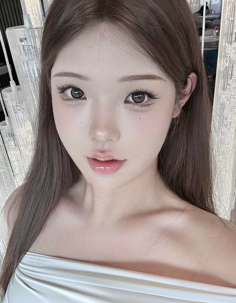 Yuzichucunqi erotic pornstar gallery