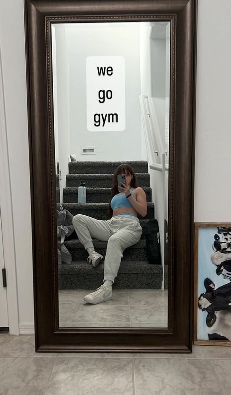 Pieceofmoo model art image