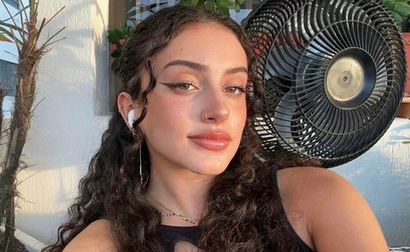 alexrusso18 pornstar adult galleries