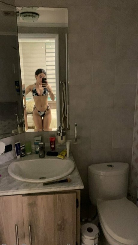 alexrusso18 pretty pornstar img