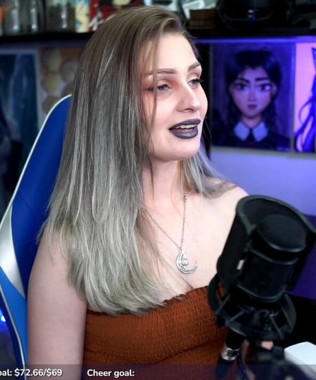 IceTokki pornstar hd picture