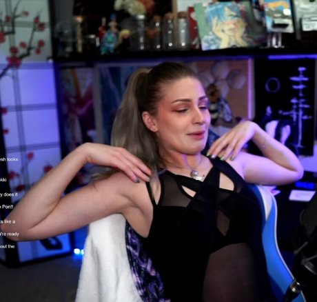 IceTokki free pornstar pictures