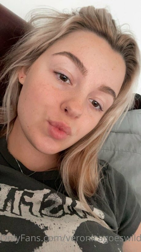 veronicagoeswild porn actress pictures