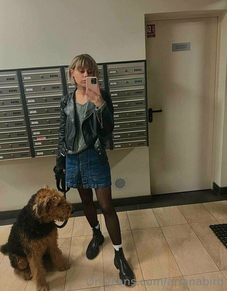 arianabird model exclusive gallery