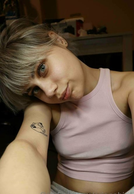 arianabird beautiful model galleries