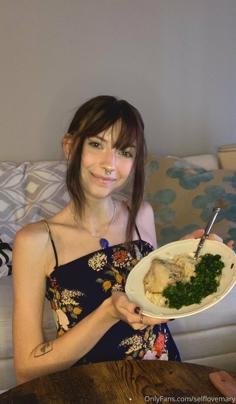 selflovesage sex model pic