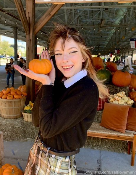 selflovesage best model pics