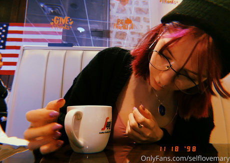 selflovesage model xxx picture