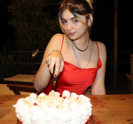 Ayca Tilki pornstar nudes gallery