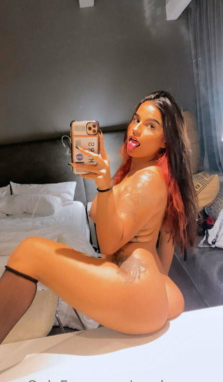 medusacero erotic model photos