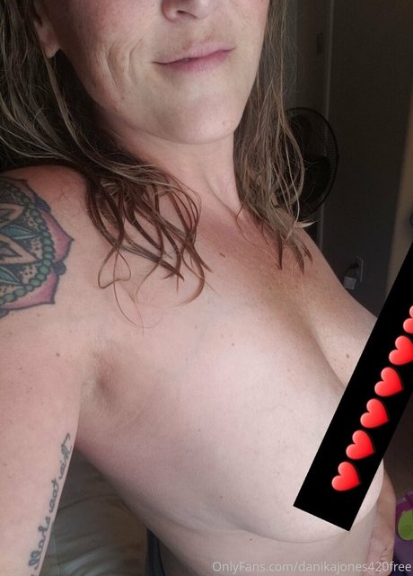 danikajones420free pretty star photos