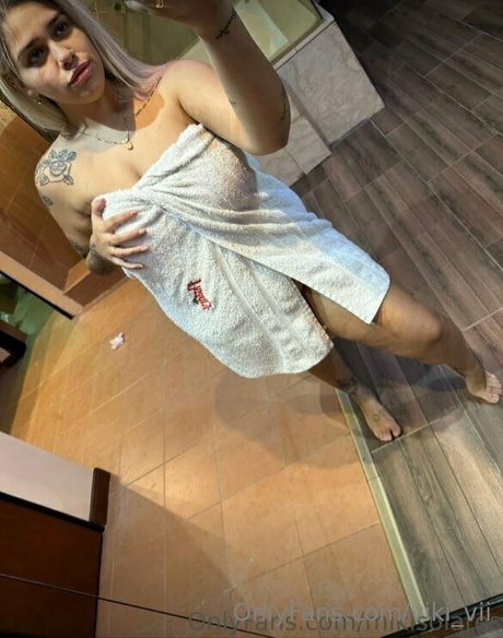 viki vii nudes pornstar images