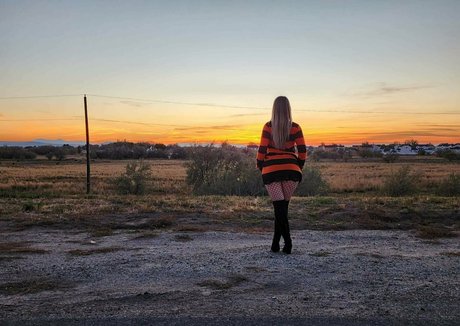 darciebellefree star pretty photo