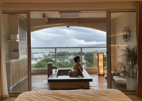 Luvian Ben Neng pornstar exclusive pic