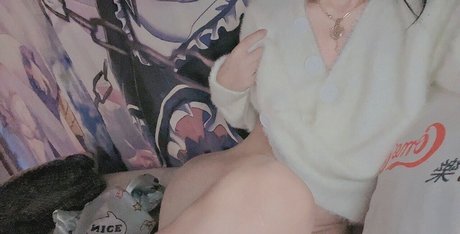 Akari Cos xxx star picture