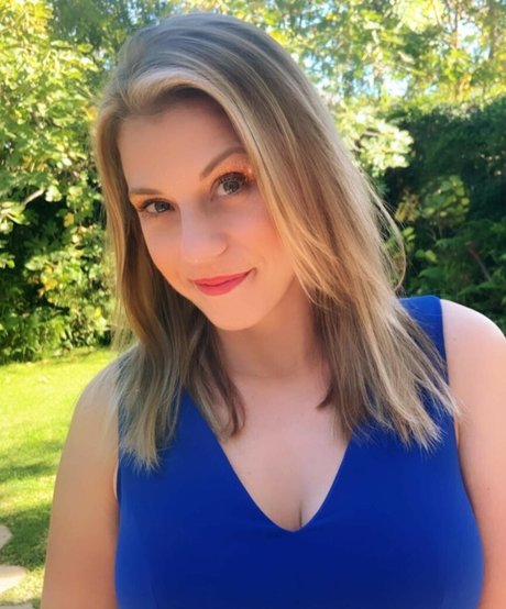 Jodie Sweetin star sexy picture