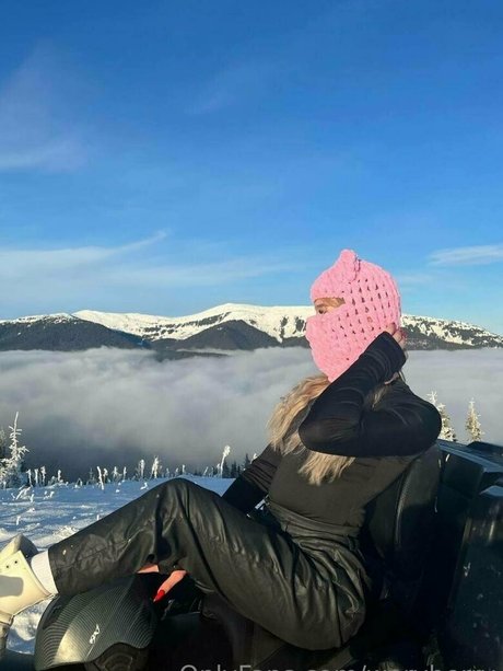 weryberry beautiful pornstar img