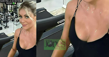 open legs onlyfans hot xxx gallery