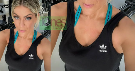 Renata Fan model hot galleries